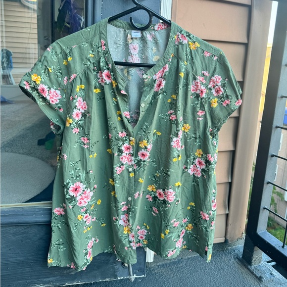 Old Navy Floral Button Up - Picture 1 of 2